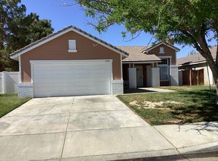 3101 Christina St, Lancaster, CA 93535