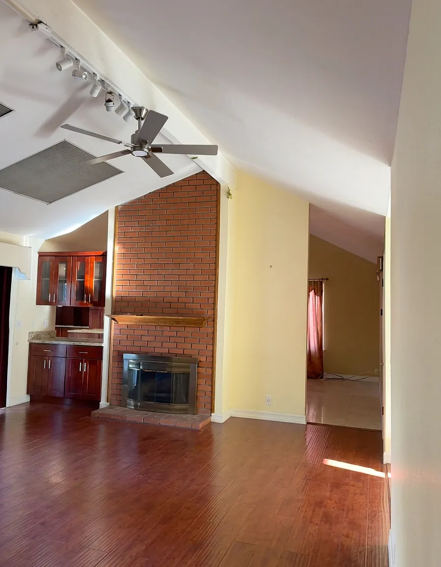 4104 Amos Way — Photo 2