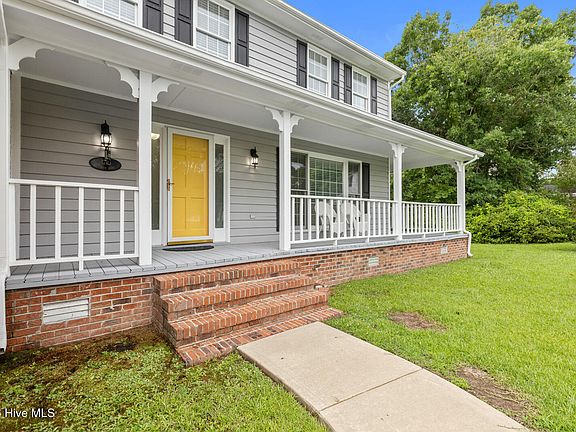 2nd image of 1206 Madison Court