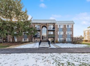 1611 N Windsor Dr APT 307, Arlington Heights, IL 60004