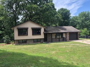 3919 Randall Dr, Jefferson City, MO 65109
