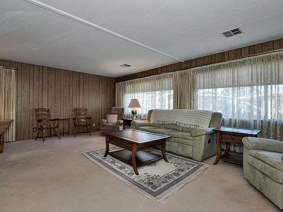 3rd image of 114 Quail Hollow Dr