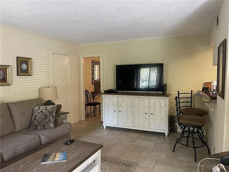 800 Mallery St #61 — Photo 6