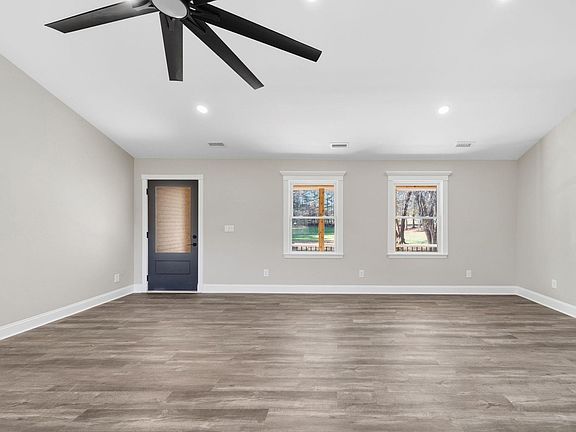 4th image of 861 Union Church Rd