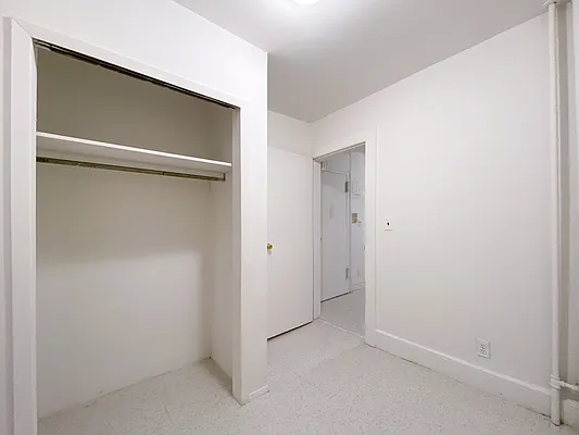 Rented by City Connections Realty | media 15