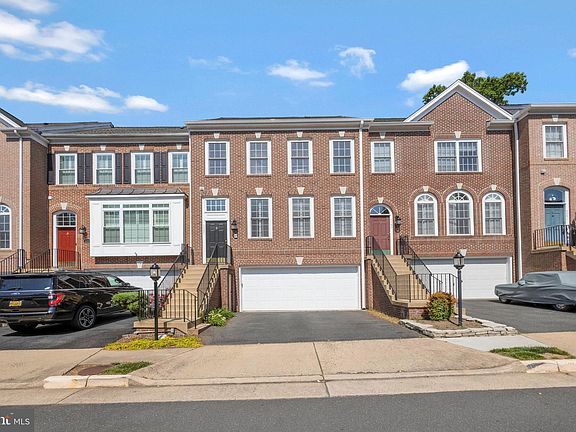 2nd image of 5587 Governors Pond Cir