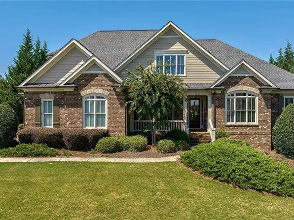 2690 Oconee Springs Dr, Statham, GA 30666