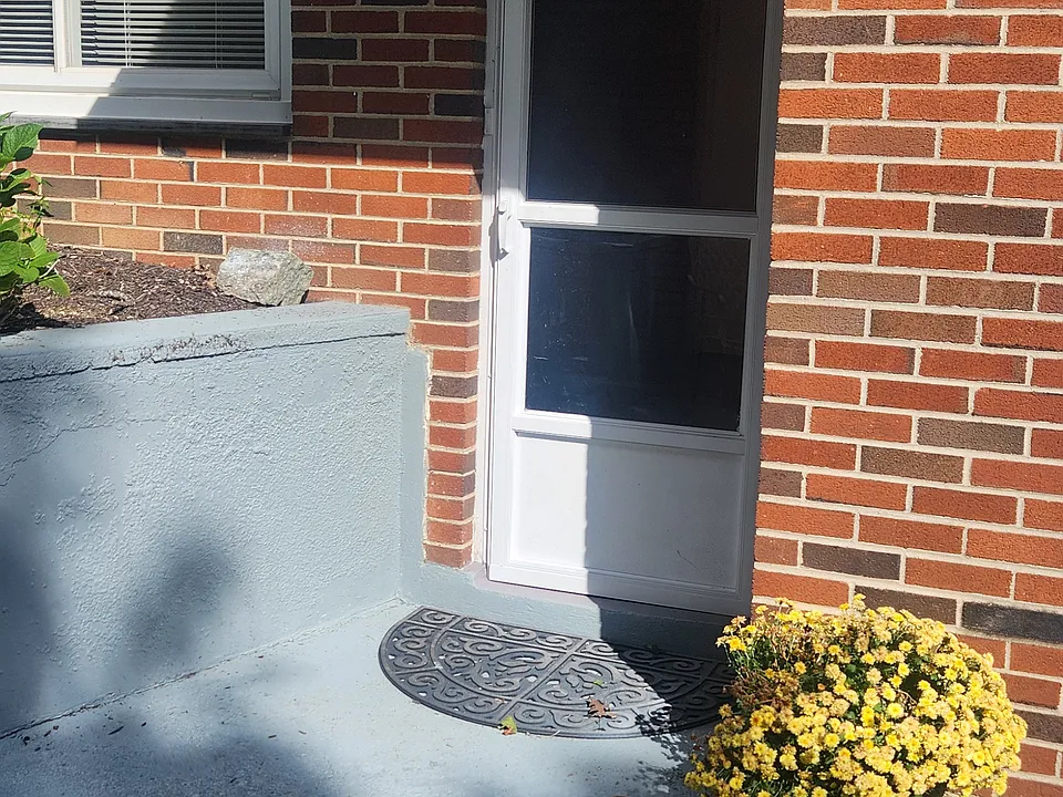 22 Shelton St