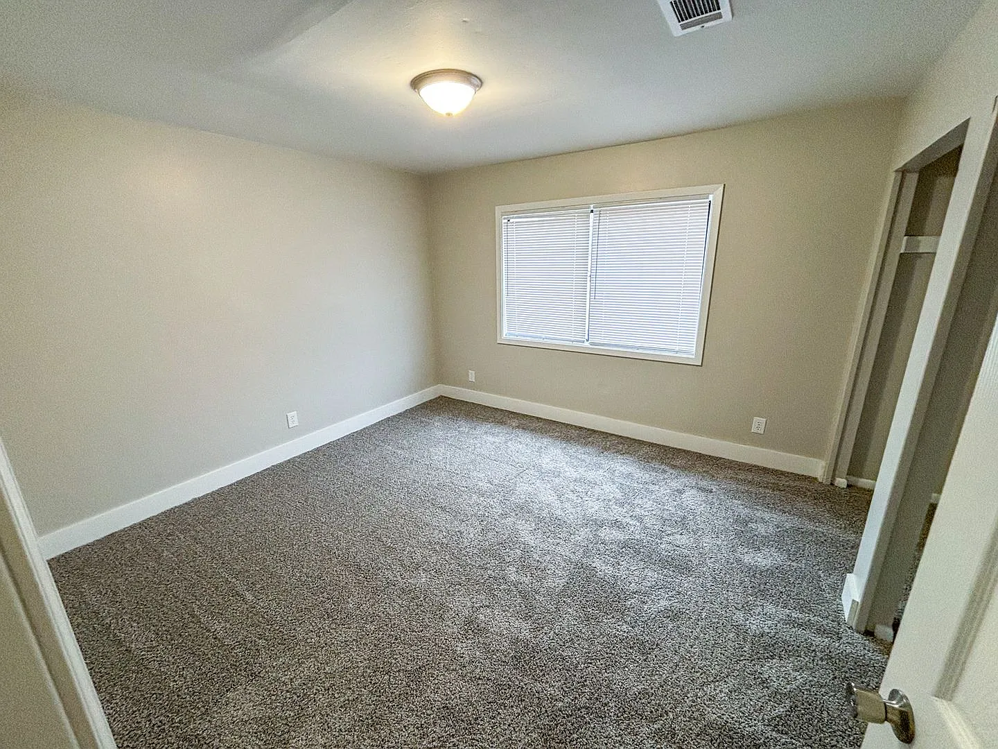 Westview Apartments — Photo 4