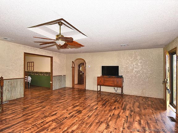 5th image of 312 N Shawnee St