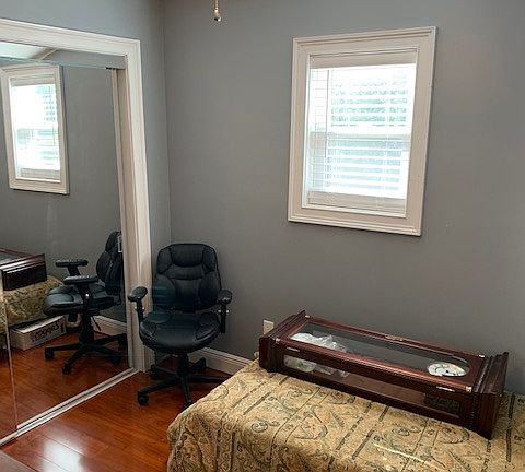 Floor 1 Bdrm./Office