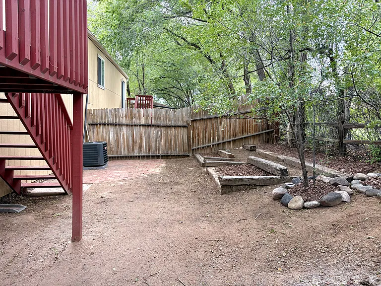 2210 Friendship Cir — Photo 16