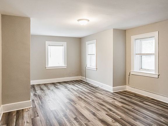 3rd image of 63 E Palmer St #B-1
