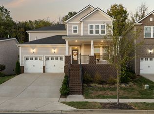 1085 Pebble Run Rd, Hendersonville, TN 37075