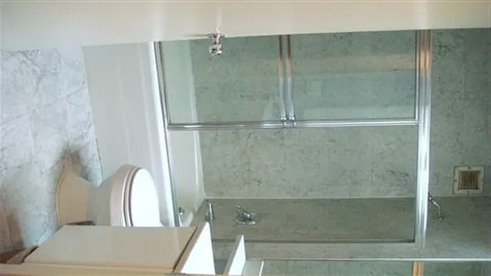 Rented by La Seven Inc. | media 2