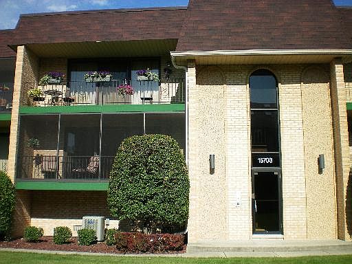 1st image of 15703 S Old Orchard Ct #1S