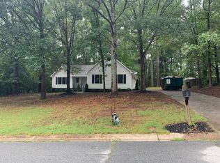 1921 Shady Creek Ln, Lawrenceville, GA 30043