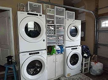 2nd image of 426 Meadowland Cir