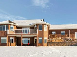 533 W Birch Close, Birchcliff, AB T4S 1R6