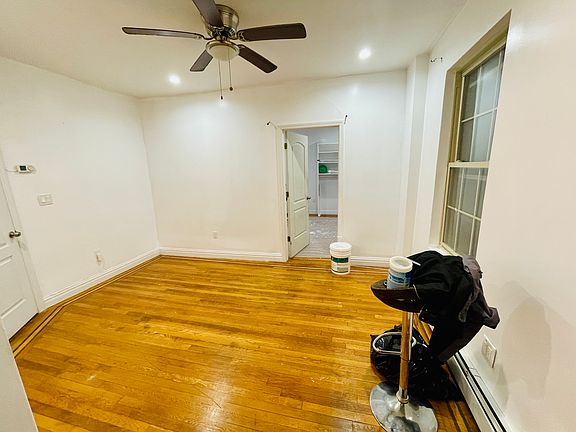 2nd image of 962 E 217th St #0