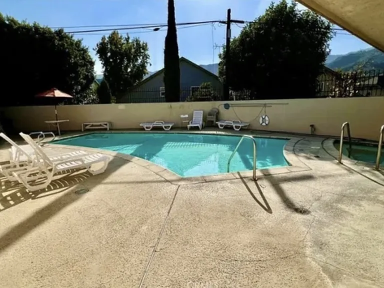 3010 Montrose Ave #26 — Photo 37