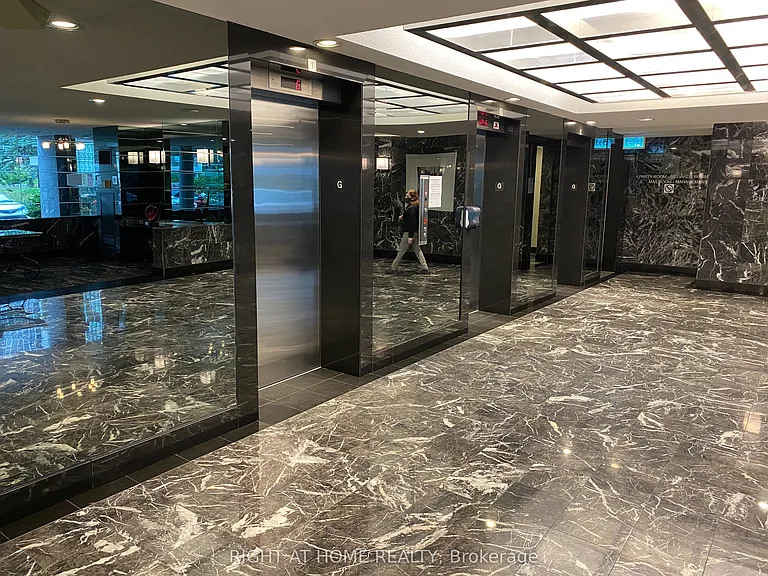 5765 N Yonge St #1504 — Photo 6