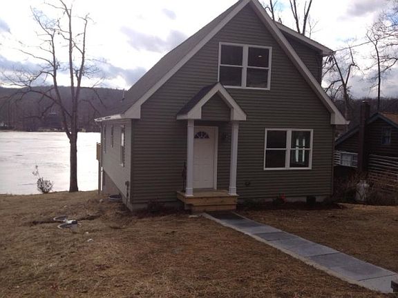 3rd image of 20 Lakeside Dr
