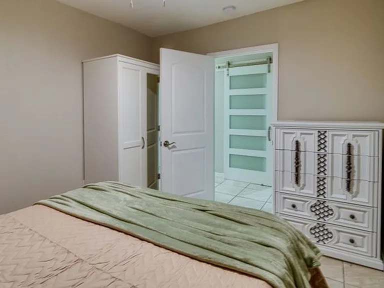 1002 Brothers Ave #101 — Photo 6