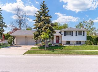 4389 Kerry Dr, Burlington, ON L7L1W3