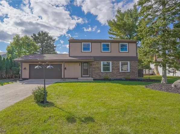 17780 Walnut Dr, Strongsville, OH 44149