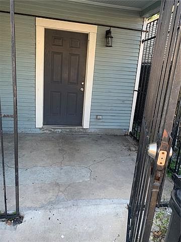 1st image of 3323 Loyola Ave #B