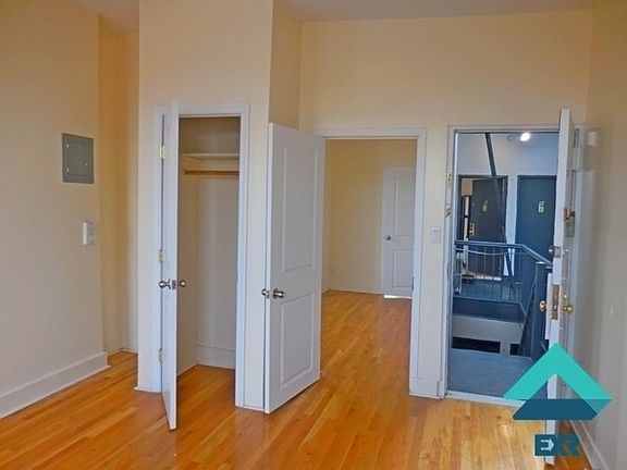 4th image of 483 Saint Marks Ave #3AAHRIV