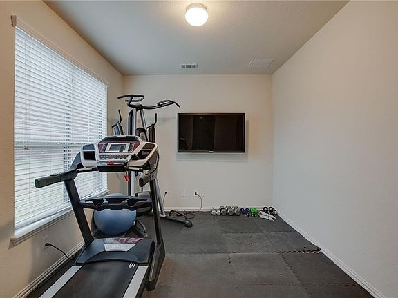 3rd image of 7516 Norcross Dr