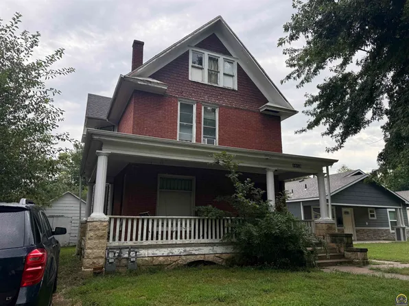 1912 SW Buchanan St, Topeka, KS 66604
