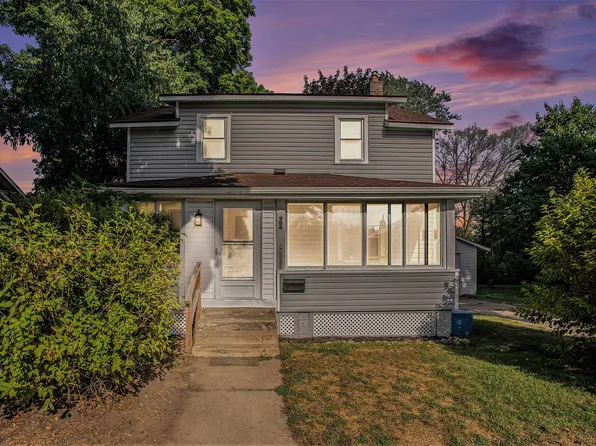 906 7th St, Three Rivers, MI 49093