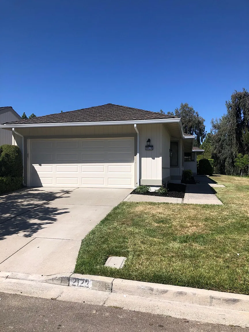 2123 Presidio Ct photo 1