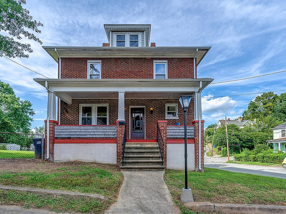 1st image of 440 Cedar Bluff Ave SE