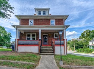 440 Cedar Bluff Ave SE, Roanoke, VA 24013