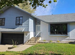 4215 46th St, Des Moines, IA 50310