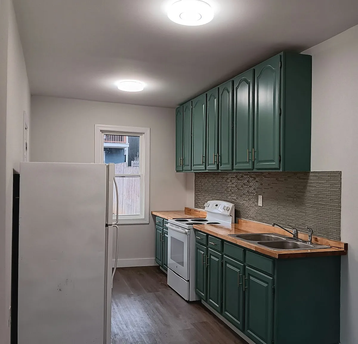 159-161 W 4th St, Unit 161 — Photo 4