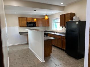 824 Reading Rd, Parkway Village, KY 40217