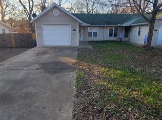 1187 S Ellis Ave, Fayetteville, AR 72701