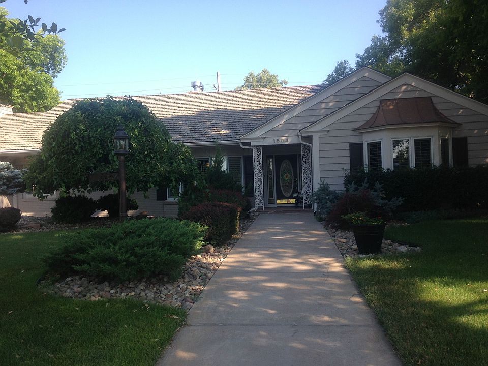 1804 W Anna