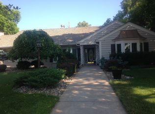 1804 W Anna St, Grand Island, NE 68803