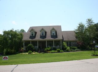 21 Granada Cir, Parkersburg, WV 26104