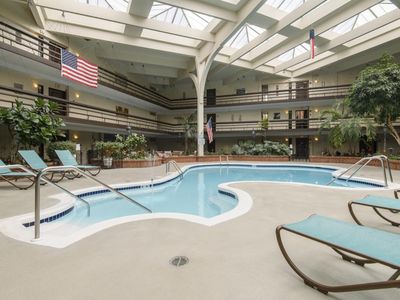 5200 South Tuckaway BOULEVARD #108, Greenfield, WI, 53221