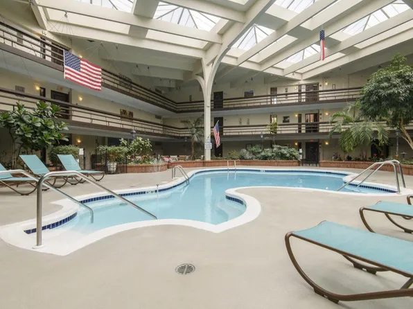 5200 South Tuckaway BOULEVARD #108, Milwaukee, WI 53221