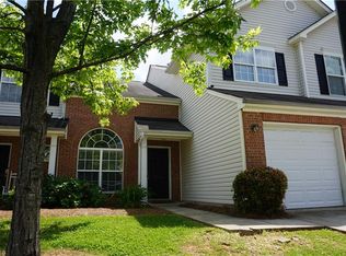 3914 Fountain Village Cir, High Point, NC 27265