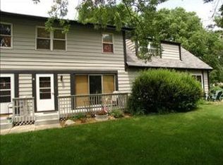 1882 Carnation Ct UNIT B, Aurora, IL 60506