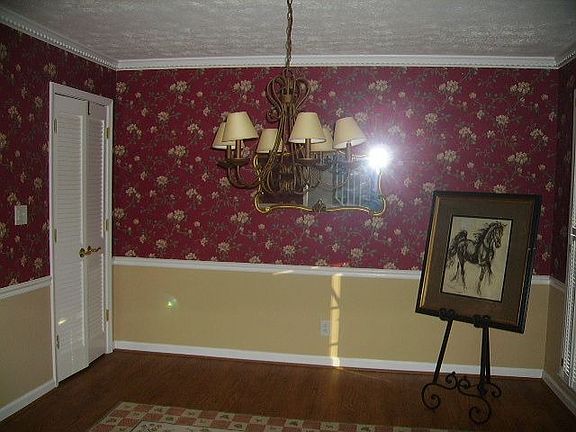 3rd image of 1230 Brookside Dr NE